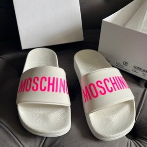 Moschino Kids/women
logo open-toe slides